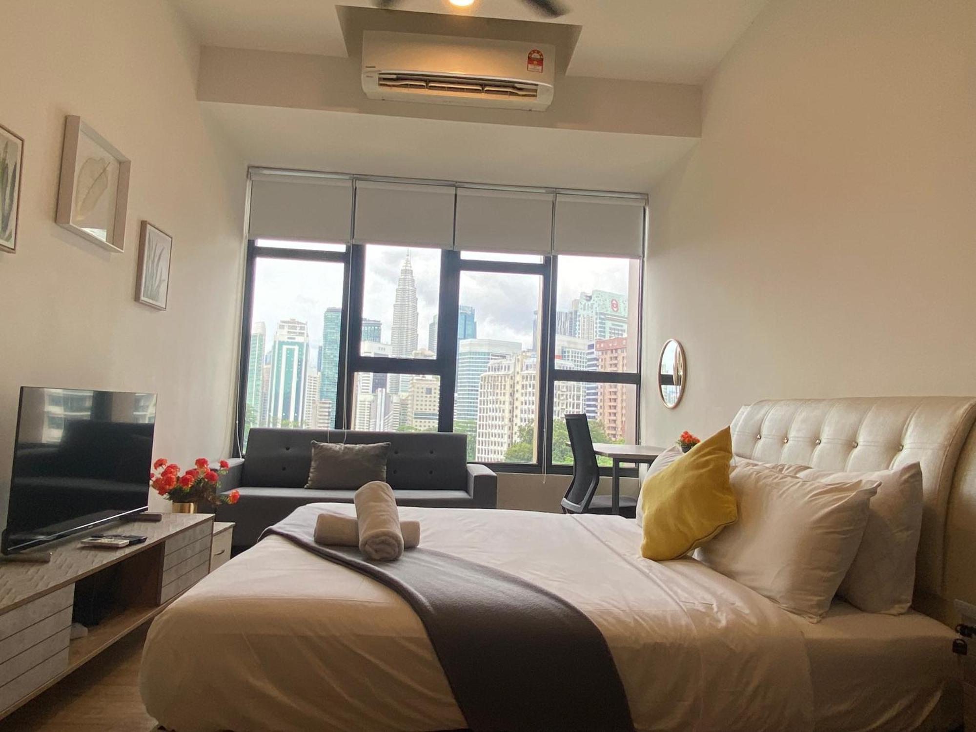 Ceylonz Suites Klcc By Staybliss Kuala Lumpur Exterior photo